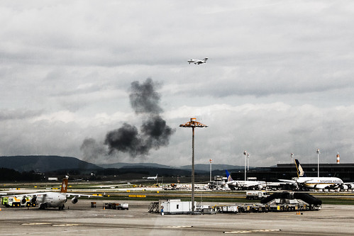 Planes and smoke ©  Raymond Zoller