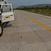 Estrada de concreto que cruza o leste boliviano