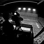 卡特-芬利体育场1983年对阵东卡罗来纳的比赛中的电视摄像机平台视图. (©罗杰·文斯蒂德)