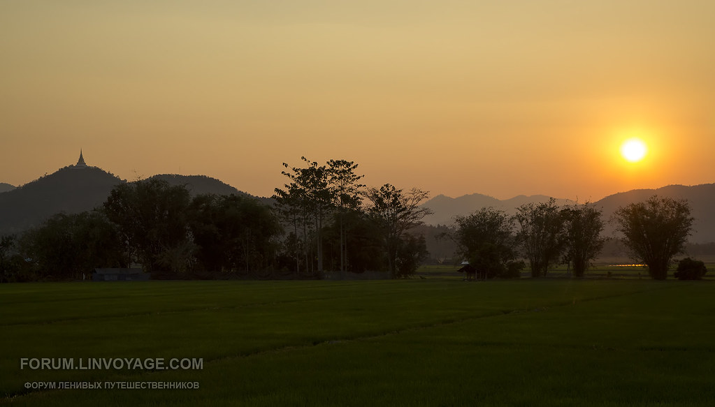 : Sunset at Northern Thailand, Mae Sariang