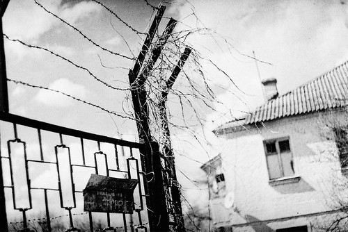 Barbed wire ©   