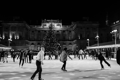 Skating @ Somerset House ©  Still ePsiLoN