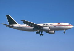 Onur Air A300.B4-103 TC-ONK BCN 20/04/2000