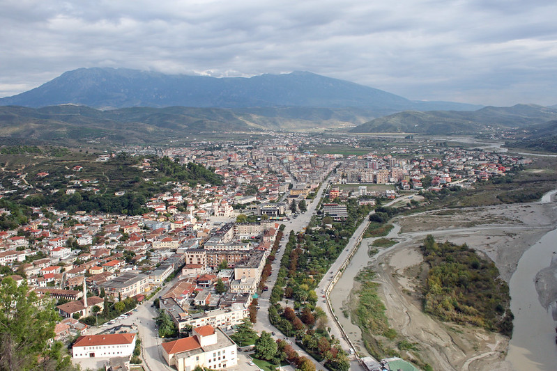 The town of Berat/Albania<br/>© <a href="https://flickr.com/people/94059613@N00" target="_blank" rel="nofollow">94059613@N00</a> (<a href="https://flickr.com/photo.gne?id=5206388954" target="_blank" rel="nofollow">Flickr</a>)