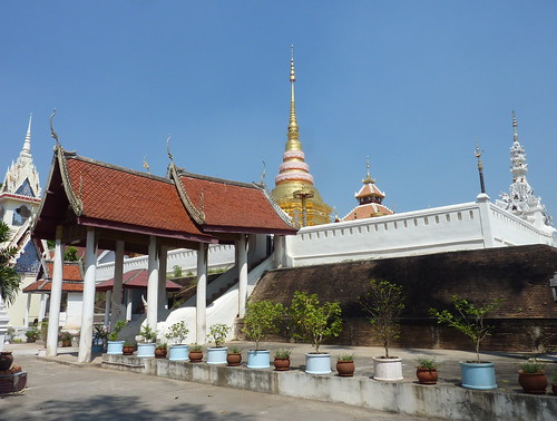 Lampang-Wat- Pongsanuk (7)