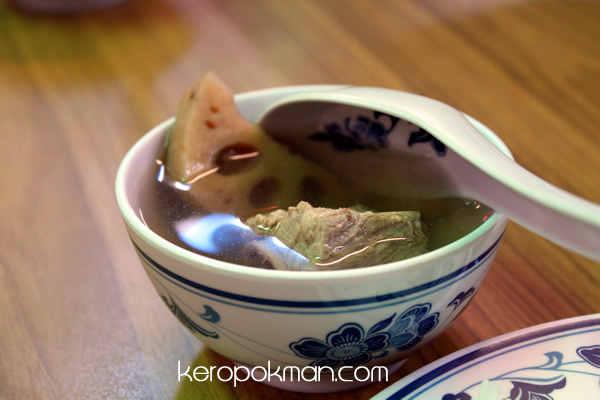 Ban Tong Seafood Restaurant - Lotus Root Soup