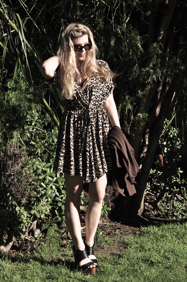 leopard dress with wood platform wedges and cat eyes vibrance d