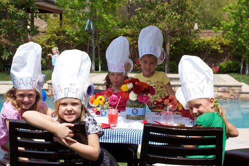 Little chefs around the pool