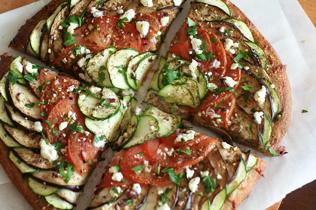 Ratatouille Pizza | thehealthyfoodie.com