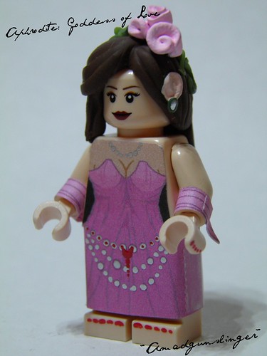 Custom minifig Aphrodite: Goddess of Loven custom minifigure