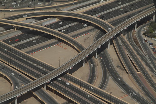 Autobahngewirr in Dubai