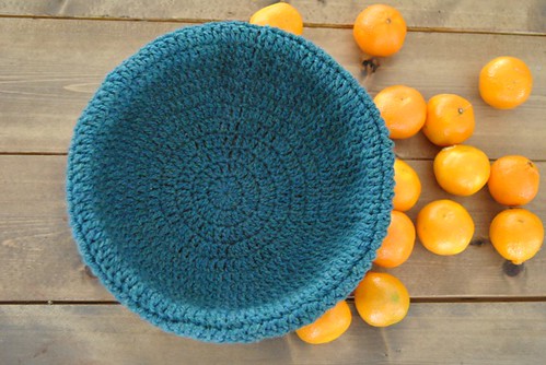 crochet basket liner :: free pattern