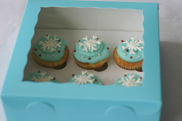 cupcakes in box