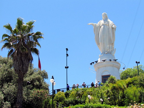 Virgen de la Immaculada - Immaculate Virgin Statue - Cerro San Cristobal - Santiago, Chile por David Berkowitz, en Flickr