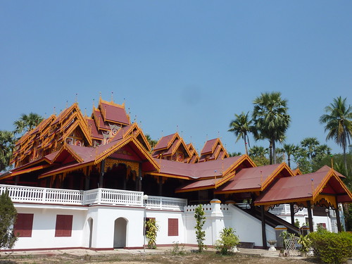 Lampang-Wat Si Rong Meuang (8)