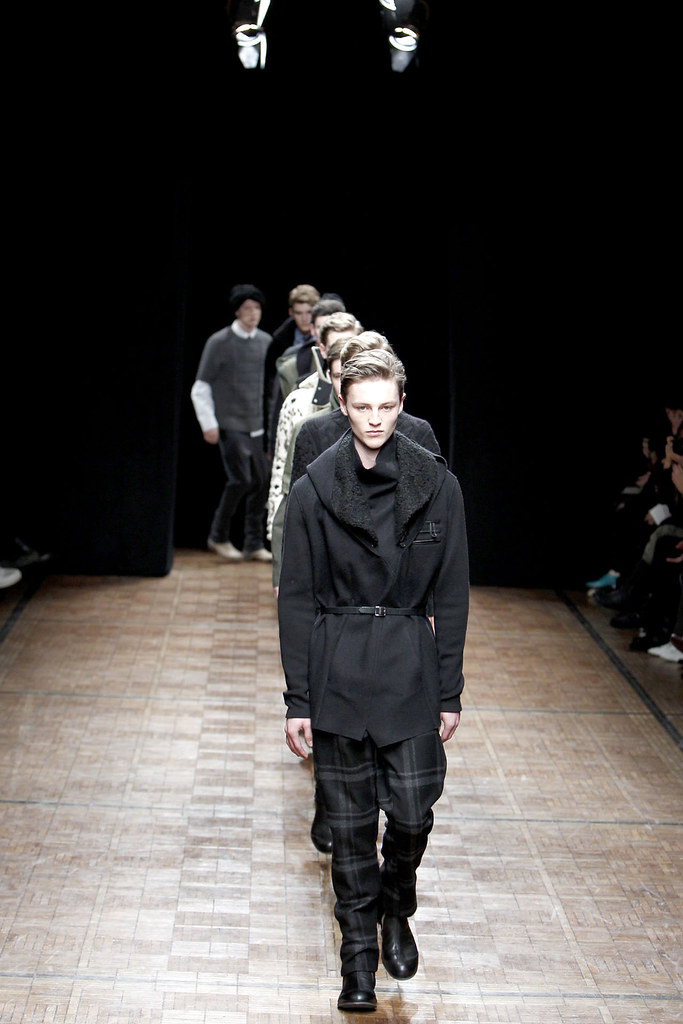 Fashion Style: photo of the day : Yigal Azrouel paris fall 2011 12