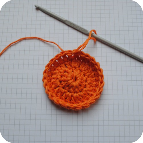 crochet jar cover ::