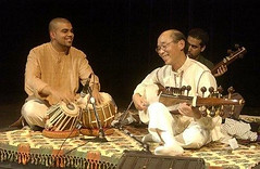 with Ravi Singh, tabla • <a style="font-size:0.8em;" href="http://www.flickr.com/photos/35985863@N07/5817218438/" target="_blank">View on Flickr</a>