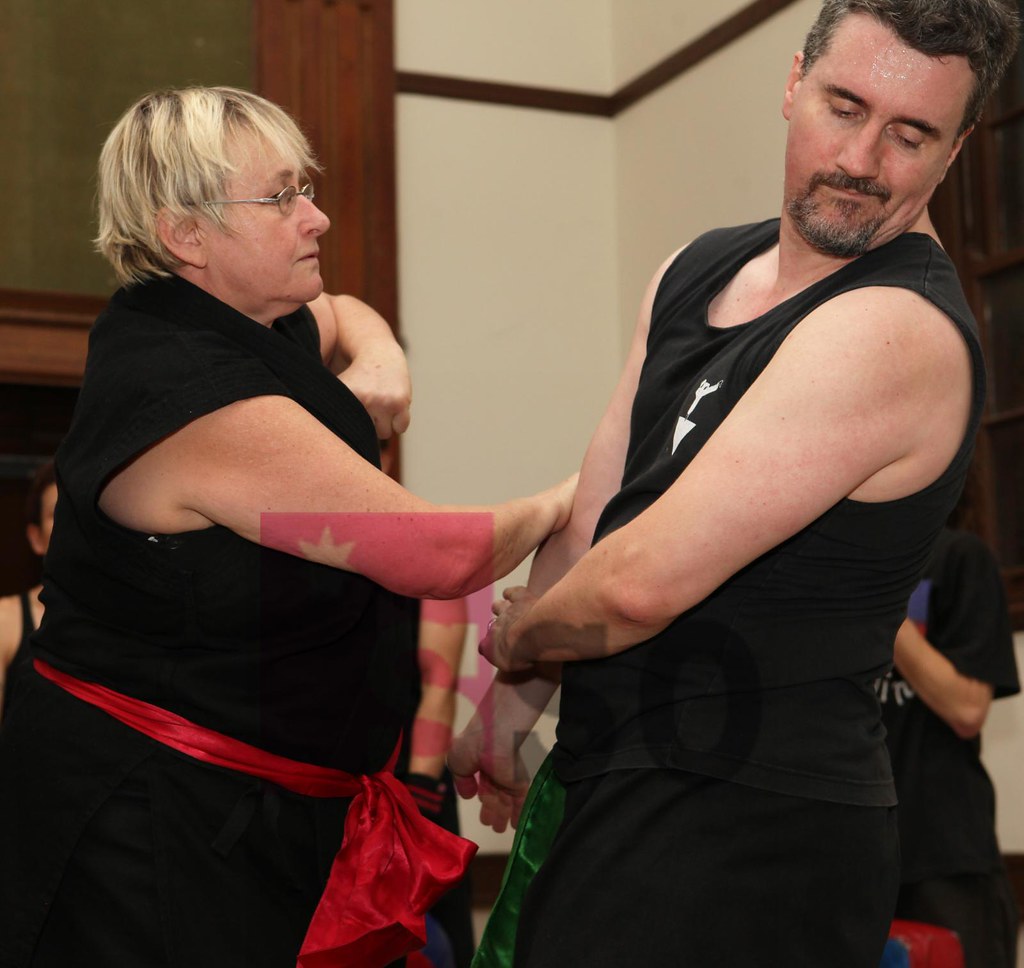 ann-marie calilhanna- penny gulliver boxing defence @ erskinville townhall_194