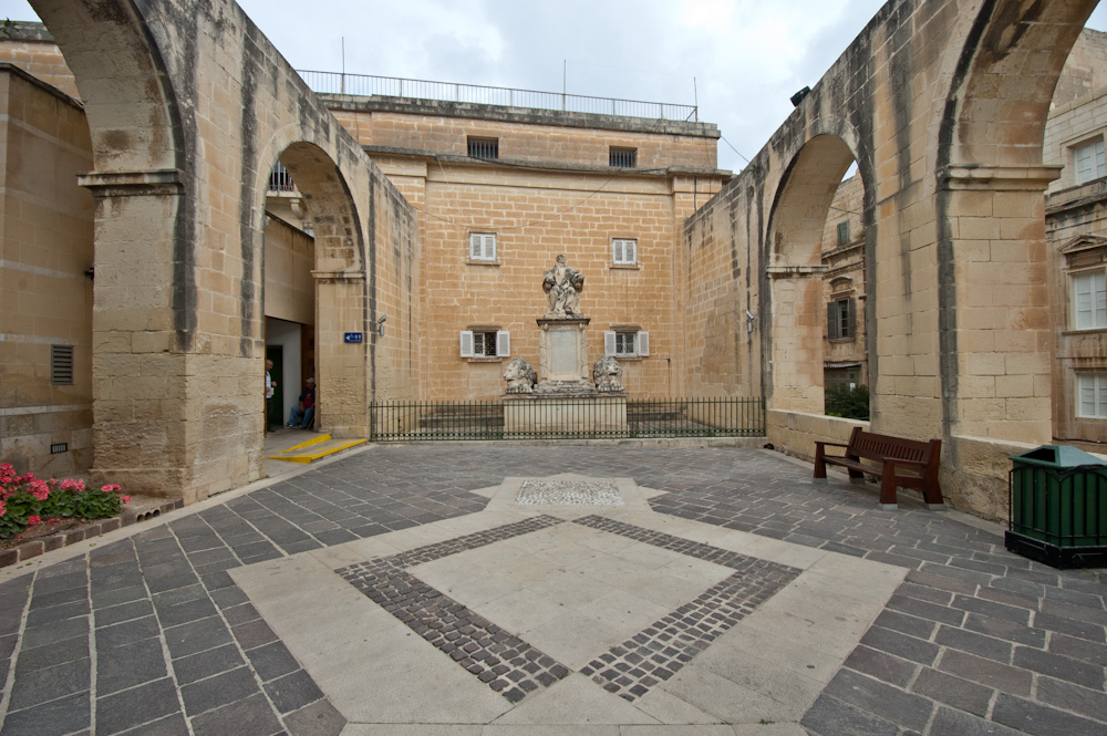 Vistas desde los jardines Barracca en Valletta