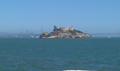 Gevangeniseiland Alcatraz • <a style="font-size:0.8em;" href="http://www.flickr.com/photos/63803900@N08/5851270070/" target="_blank">View on Flickr</a>