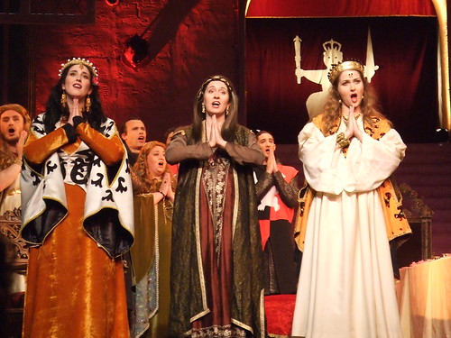King Arthur de Purcell à l'Opéra de Montpellier sous la direction d'Hervé Niquet avec Chantal Santon et Ana Maria Labin. Mise en scène : Gilles et Corinne Benizio (Shirley et Dino).