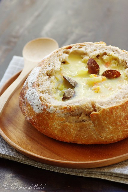 New England Clam Chowder in sourdough bread bowl