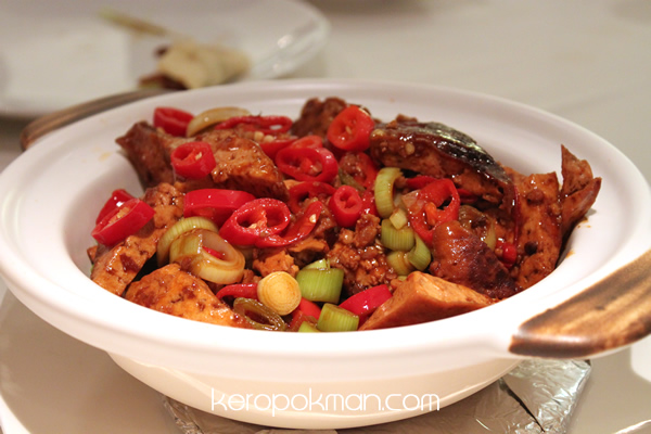 Country-style Braised Dried Beancurd in Claypot