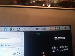7:28 hours of battery with my MacBook Air. oh, yes. Ésa es mi Mac ina!