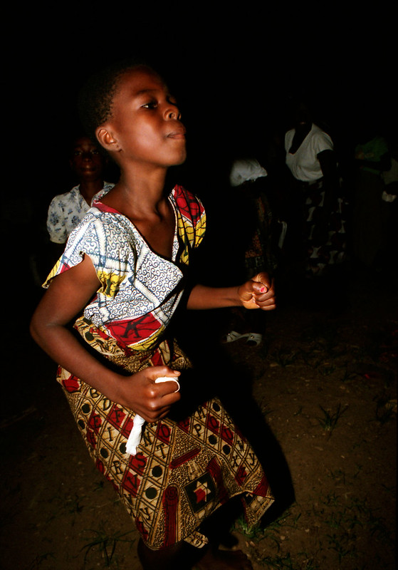 Togo West Africa Ethnic Cultural Dancing and Drumming African Village close to Palimé formerly known as Kpalimé a city in Plateaux Region Togo near the Ghanaian border 24 April 1999 135<br/>© <a href="https://flickr.com/people/41087279@N00" target="_blank" rel="nofollow">41087279@N00</a> (<a href="https://flickr.com/photo.gne?id=13964467496" target="_blank" rel="nofollow">Flickr</a>)