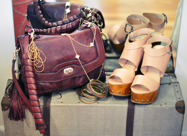 bag+shoes+accessories+jewelry +vintage suitcase