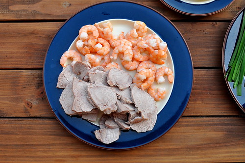 Goi Cuon - Vietnamese Salad Rolls with Pork and Shrimp