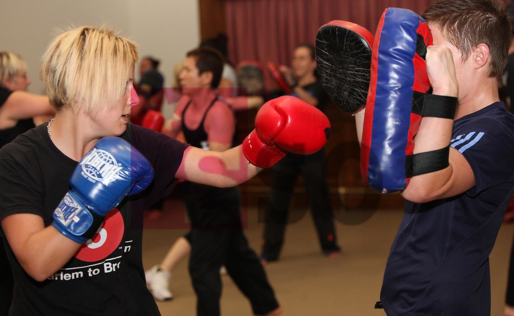 ann-marie calilhanna- penny gulliver boxing defence @ erskinville townhall_043