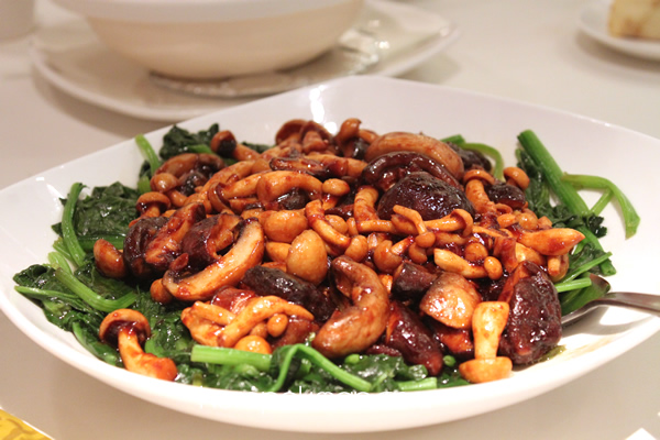 Fried Assorted Mushrooms with Spinach
