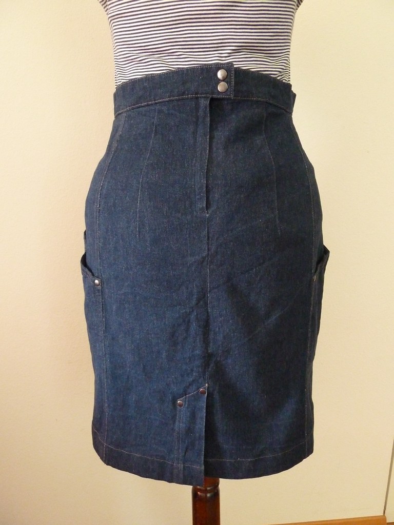 Dibulous: Pattern review - jeans skirt