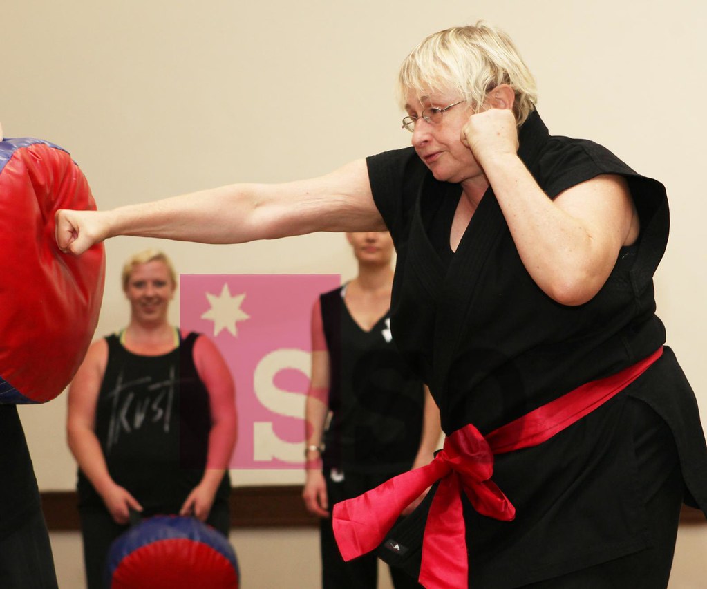 ann-marie calilhanna- penny gulliver boxing defence @ erskinville townhall_109