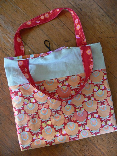 Stumbles & Stitches: Tutorial: Roll-Up Tote Bag