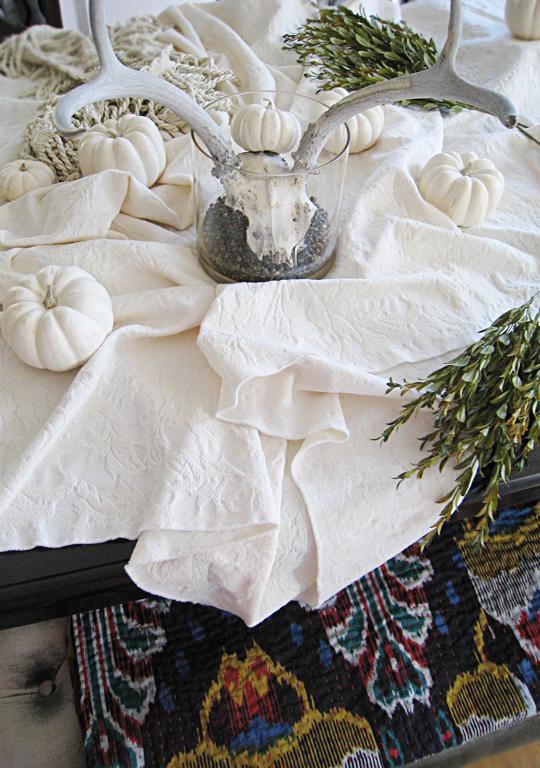 thanksgiving tabletop decorating elements