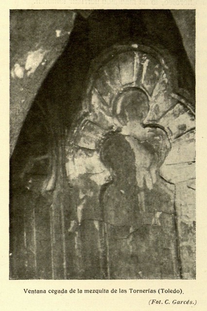 Mezquita de Tornerías, publicada en 1914, ventana cegada, Foto  C. Garcés