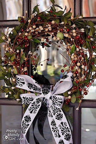 clever holiday decor - wreath makeover 