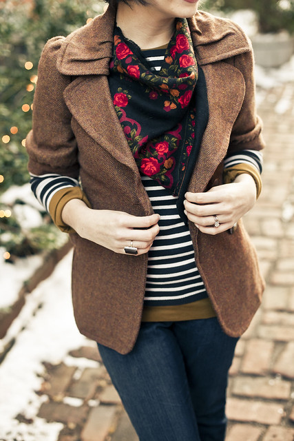 pattered scarf with tweed