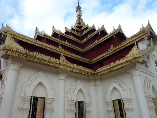 Kengtung-Temples-Wat Maha Myat Muni (10)