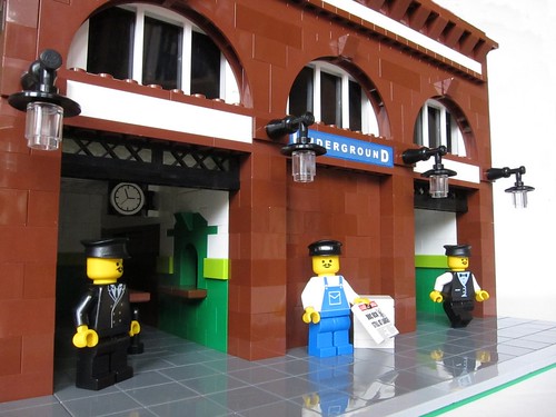 Leslie Green style London Underground Station made from Lego