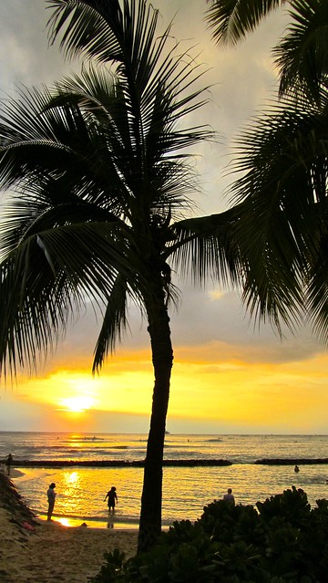 Waikiki Beach, Honolulu, Oahu, Hawaii, sunset