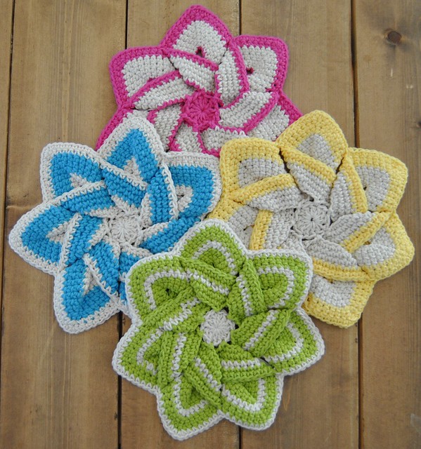 Double Sided Scrubbie | Knittery in the Crochet