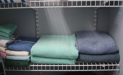 Wire Shelving with Towels