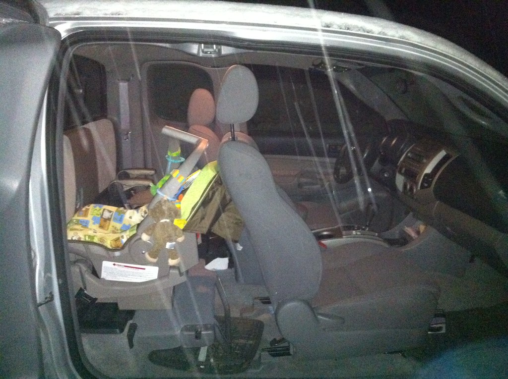 Rear facing car seat toyota tacoma