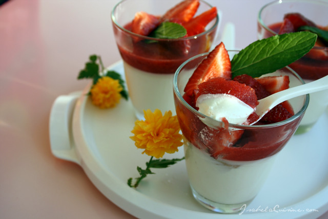 Vanilla Panna Cotta With Strawberry Gelee