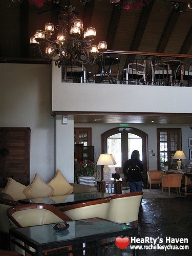 ambiance at restaurant verbana discovery suites tagaytay