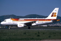 Iberia A319-111 EC-HGR BCN 15/04/2000